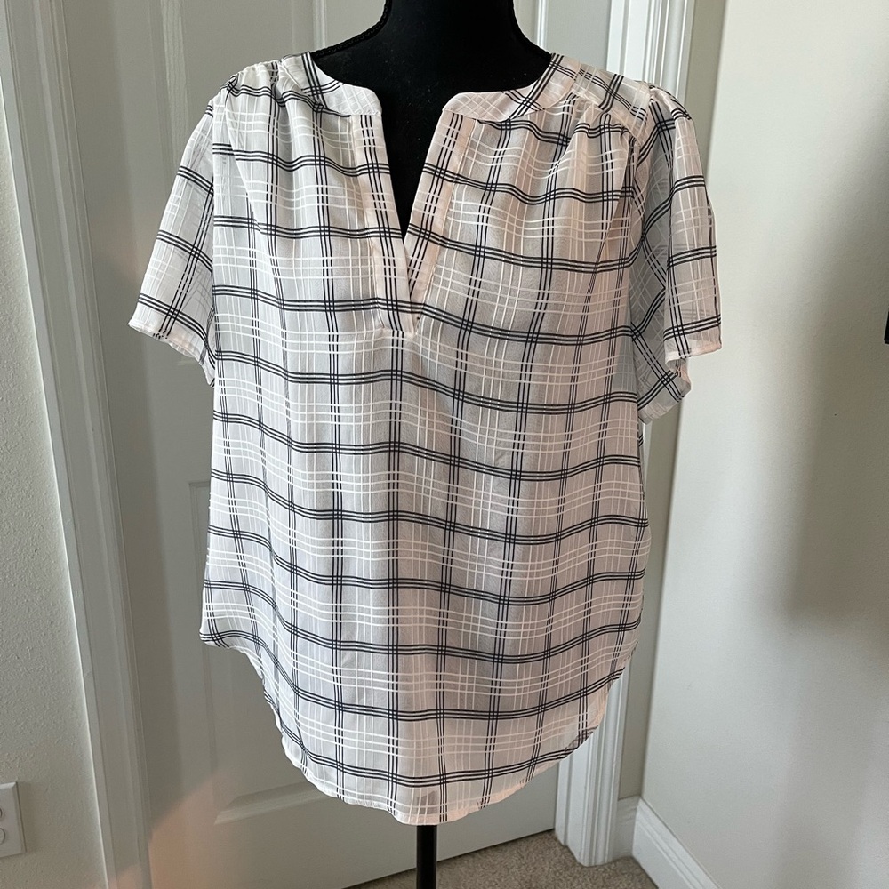 Ann Taylor Large Plaid V-Neck Blouse